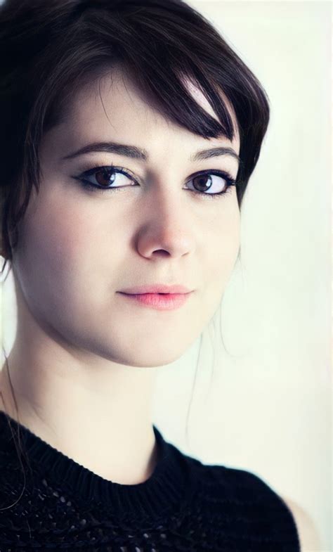 So beautiful : r/MaryElizabethWinstead